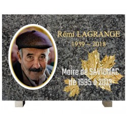 Placa funeraria ovalada...